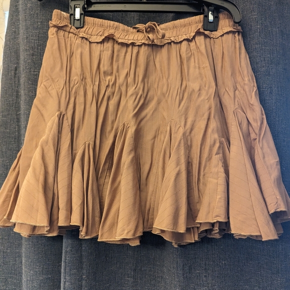 NWT - Entro - Ruffled skort in a gorgeous terracotta color, size L - Picture 2 of 6